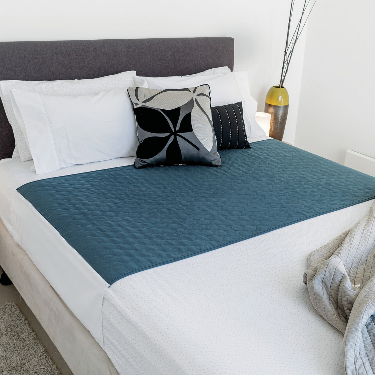 Conni X-Wide Bed Pad with Tuck-ins