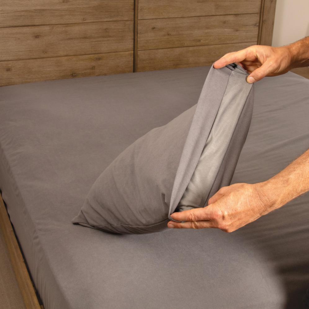Conni Micro-Plush - Waterproof Pillow Protector